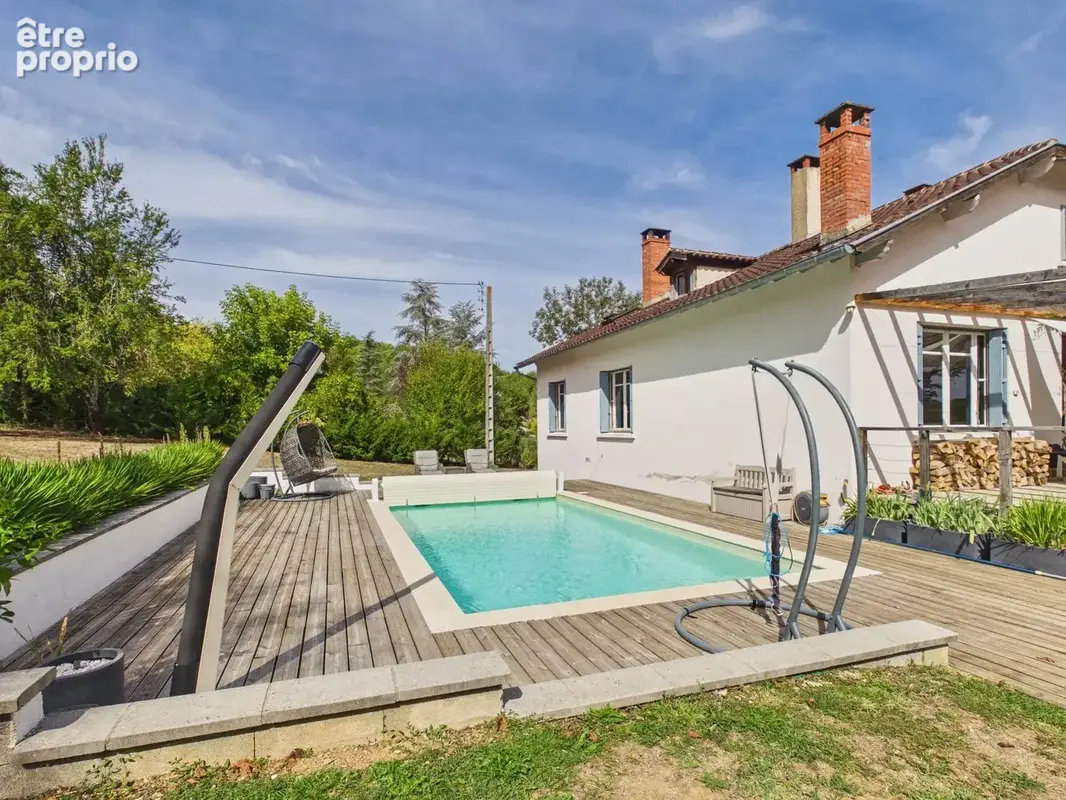 Charmante Maison de Campagne 4 Chambres avec Piscine, Verger et Vue Dégagée près de Saint-Antonin-Noble-Val - photo 16