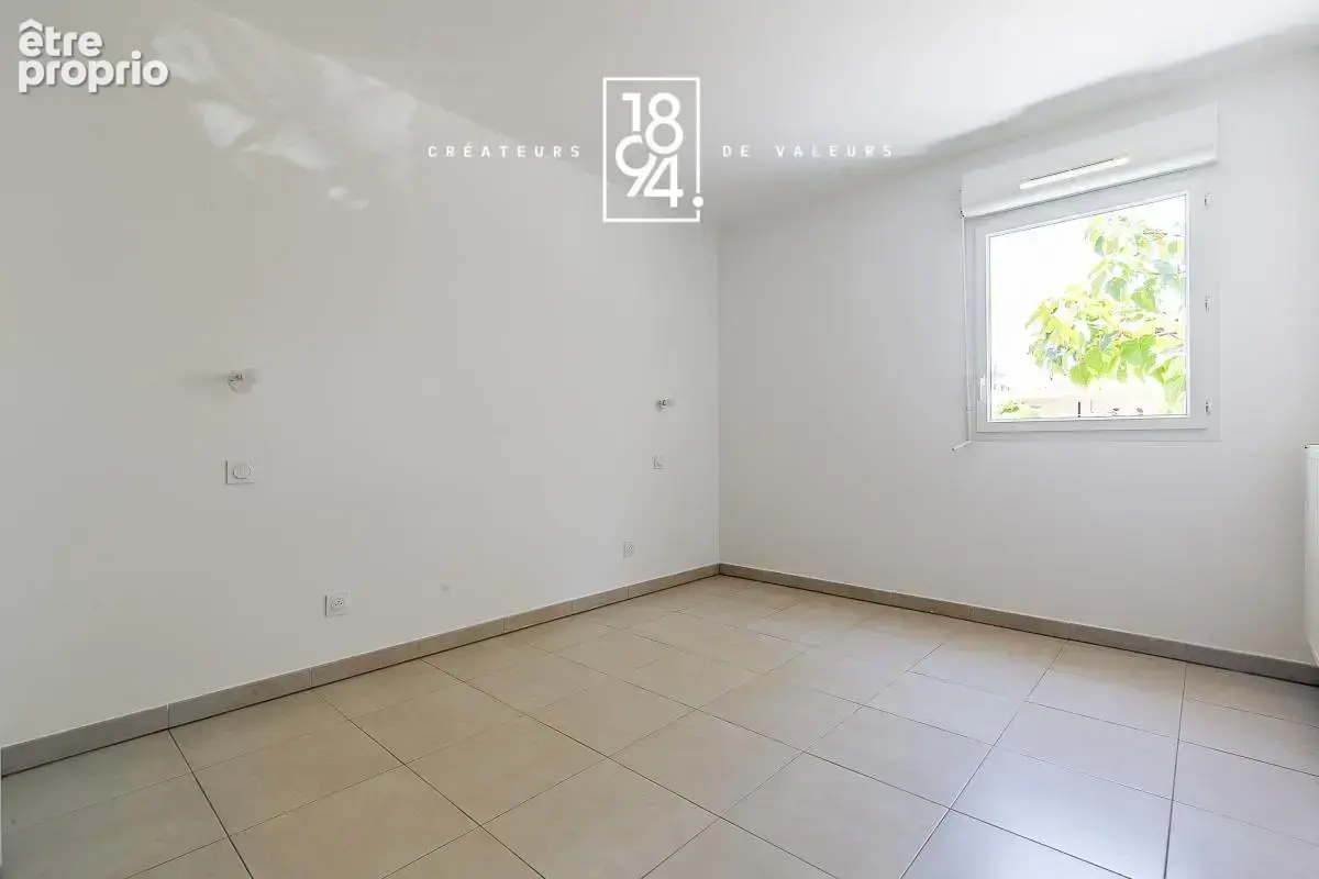 Appartement traversant avec place de stationnement et garage fermé au Puy Ste Réparade - photo 6
