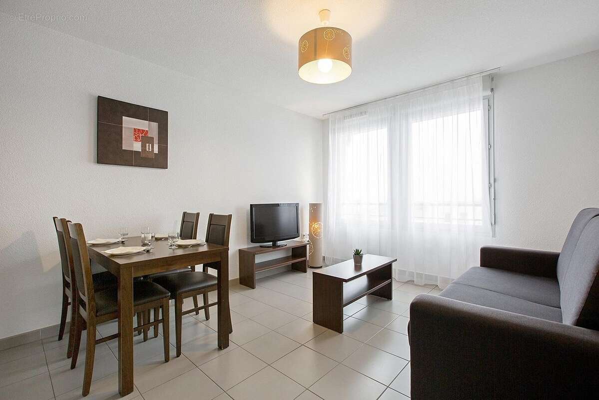 Appartement à CORNEBARRIEU