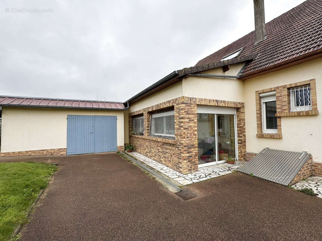 Maison à BETHENCOURT-SUR-MER