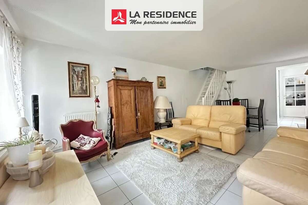 Maison à L&#039;ETANG-LA-VILLE