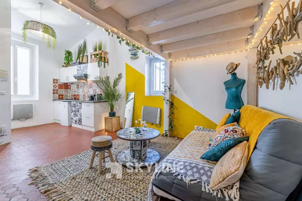 Appartement à MARSEILLE-2E