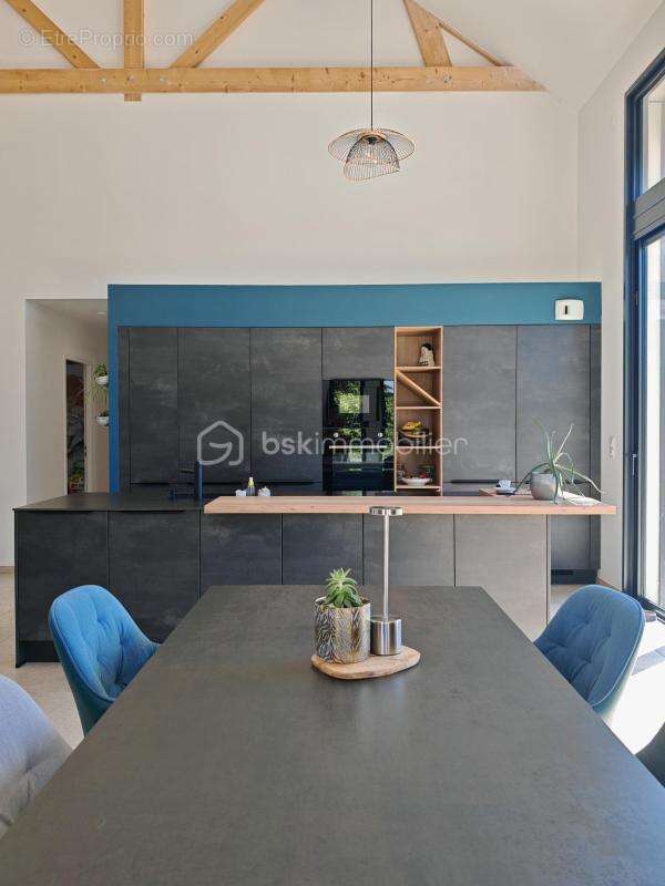 Maison à SAVIGNE-SUR-LATHAN