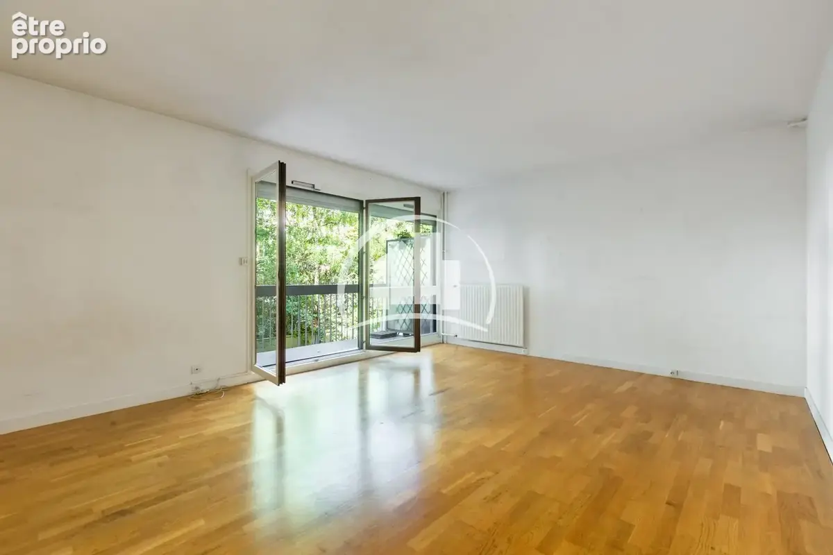 Appartement à PARIS-19E