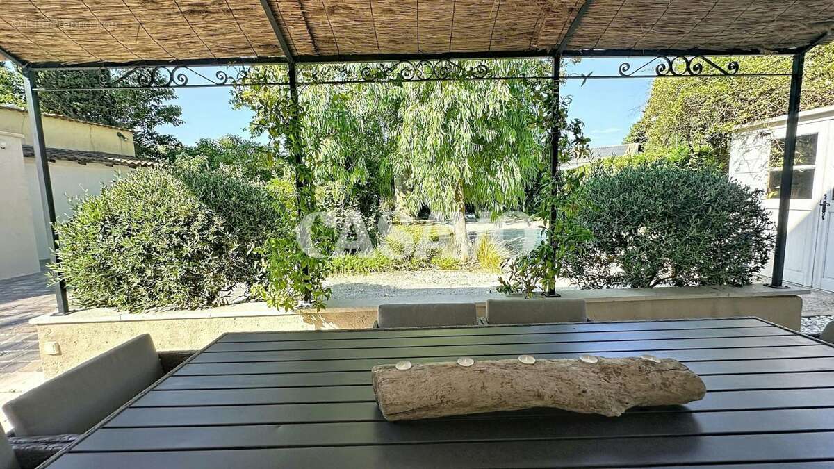 Vente Maison 5 pièces de 162m² - 13200 Arles - photo 3