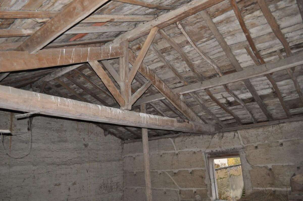 Maison 132 m² à Montmerle-Sur-Saone  - photo 3