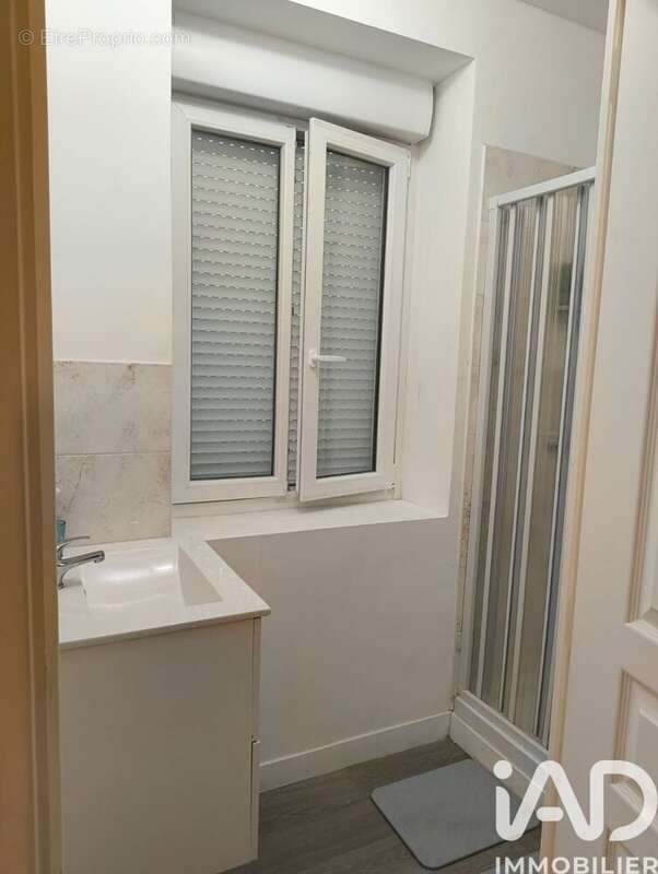 Photo 8 - Appartement à GUEUGNON