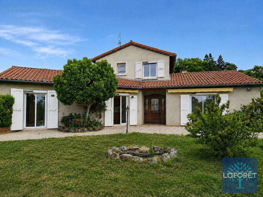 Maison à ESPALY-SAINT-MARCEL