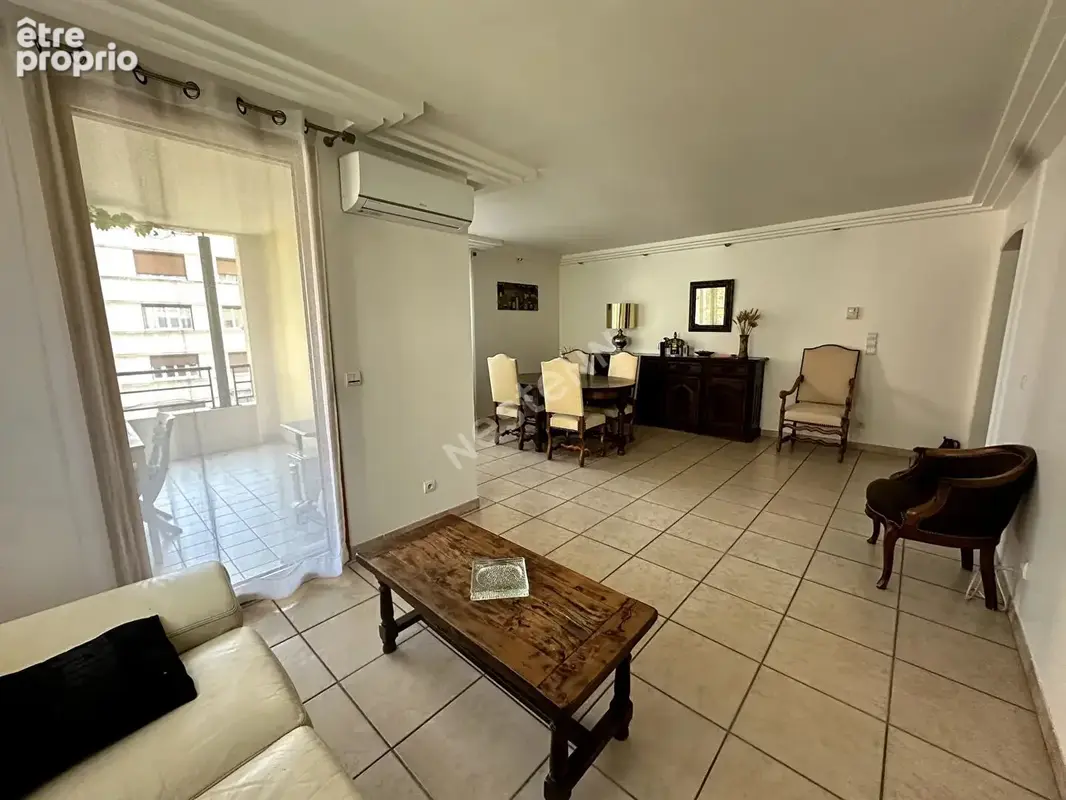 Appartement T3  83.34 m2, GRATTE-CIEL Villeurbanne , 2 chambres, balcon - photo 3