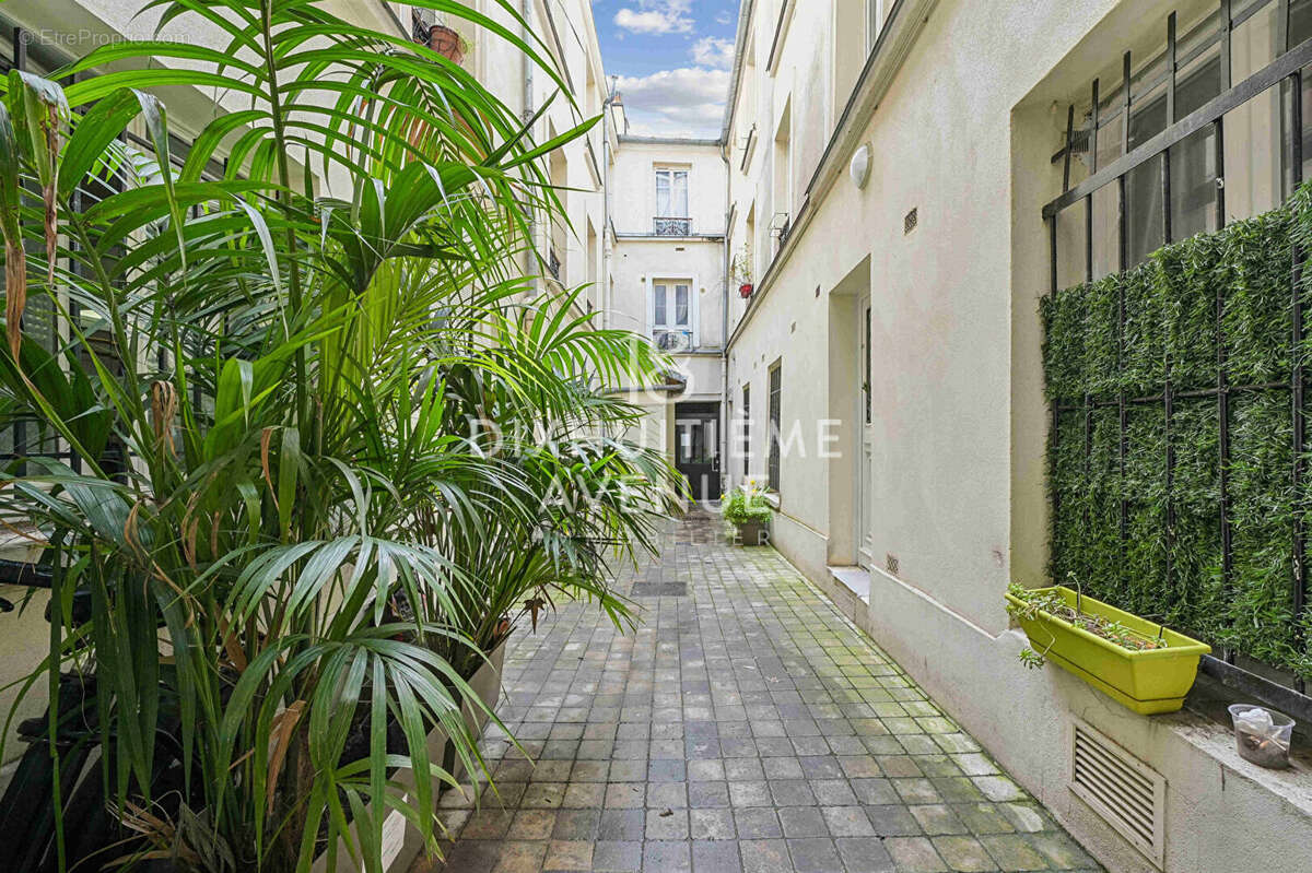 Appartement à PARIS-18E