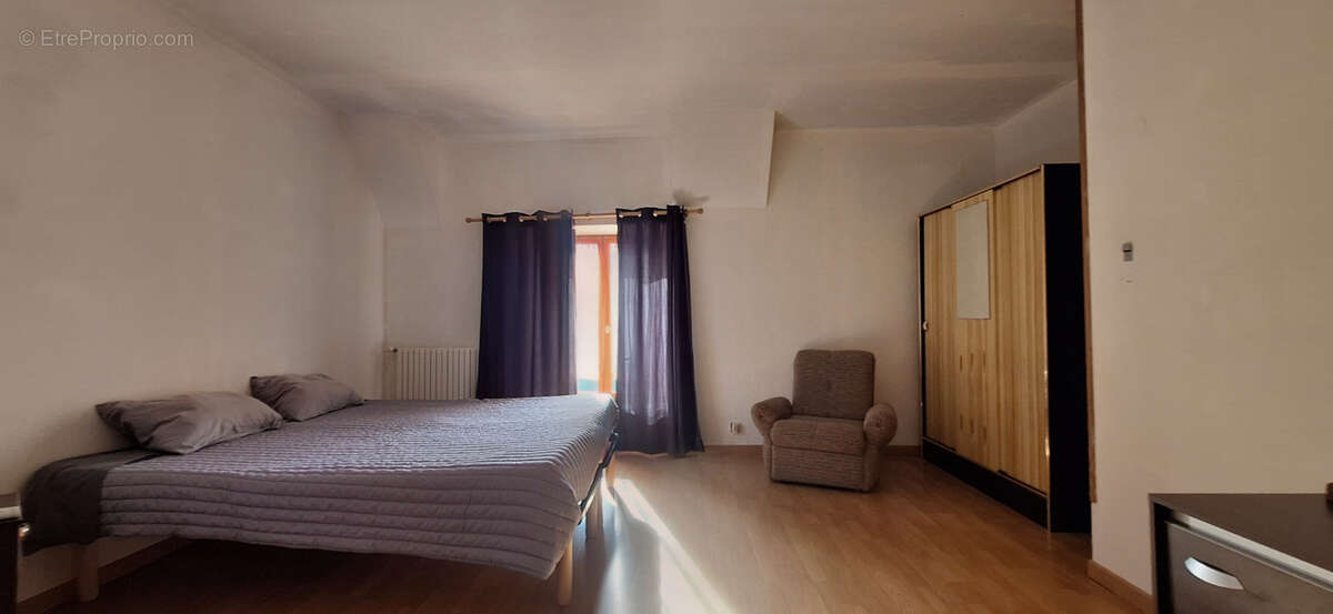 Maison à YVIGNAC-LA-TOUR