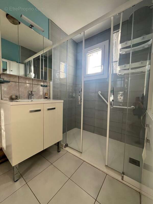 Maison à VILLEBERNIER