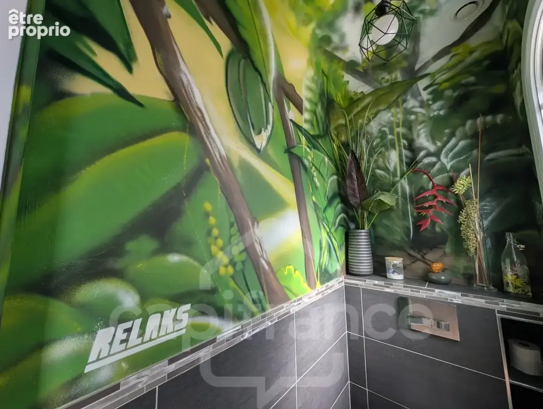 Maison à vendre 5 pièces - Piscine - sous-sol complet - CENTRE SAINT-LOUBES (33) - photo 15