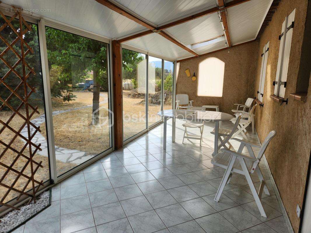 Maison à MALIJAI