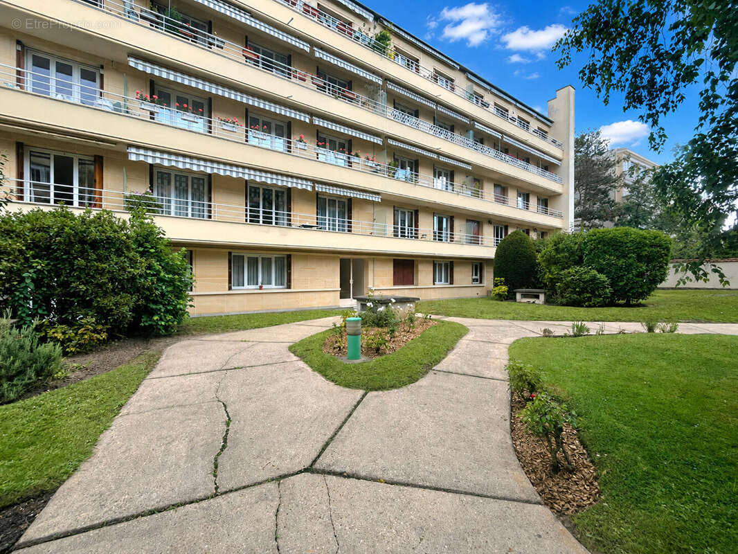 Appartement à FONTENAY-SOUS-BOIS