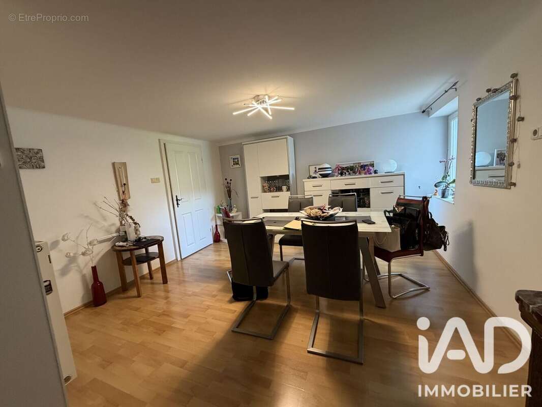 Maison 100 m² à Manderen  - photo 8