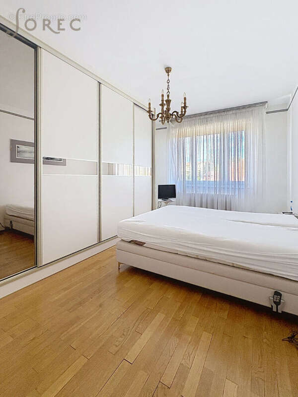Appartement Metz Sablon/balcons/cave/grenier/garage - photo 8