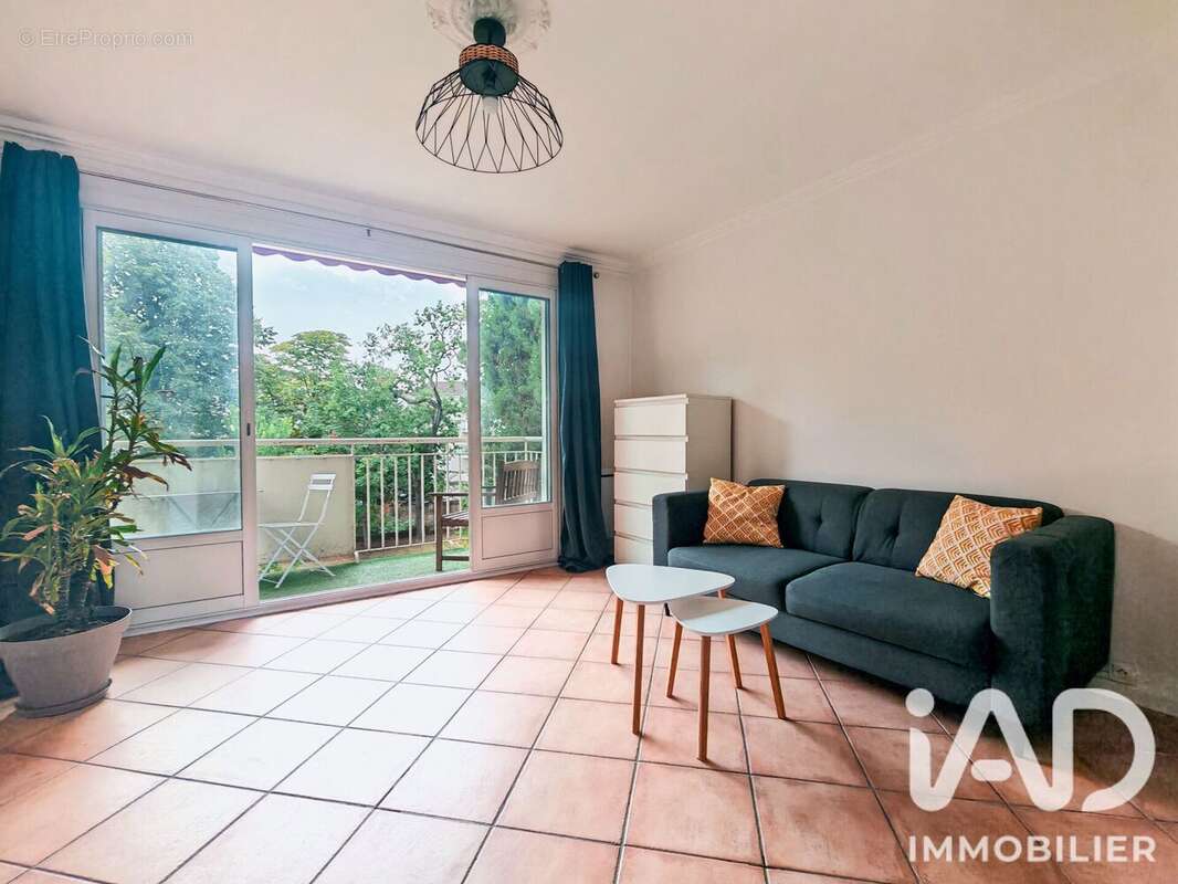 Appartement 60 m² à Tassin-La-Demi-Lune  - photo 2