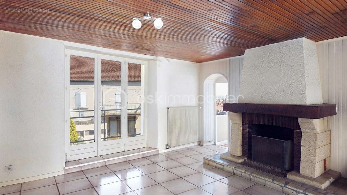 Ancienne boulangerie + logement atypique – terrain 790 m² - photo 9