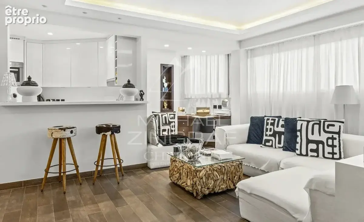 Cannes – Croisette – Studio d’exception de 53 m² face au Port Canto - photo 4