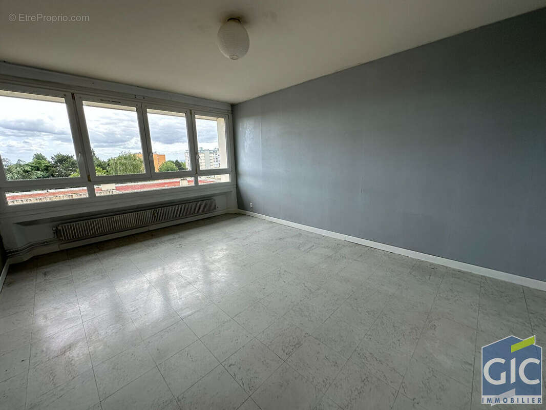 Appartement à HEROUVILLE-SAINT-CLAIR