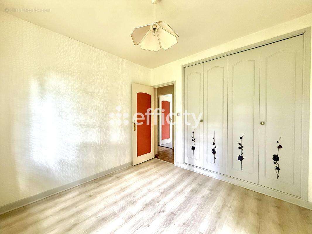 Maison 246 m² à Merlieux-Et-Fouquerolles  - photo 15