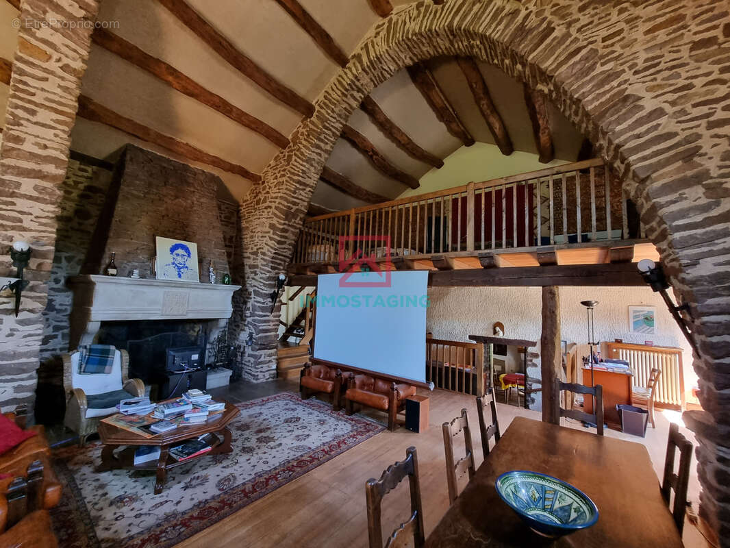 Maison à SAINT-AFFRIQUE