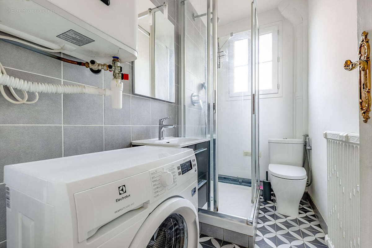 Appartement à PARIS-20E