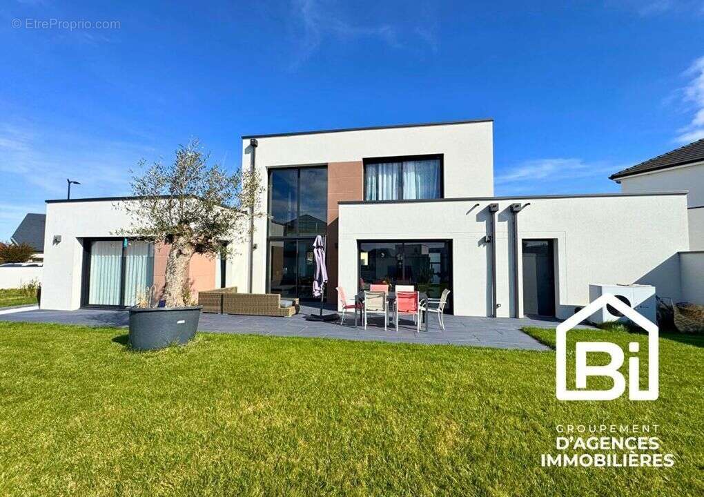 Maison à HERMANVILLE-SUR-MER