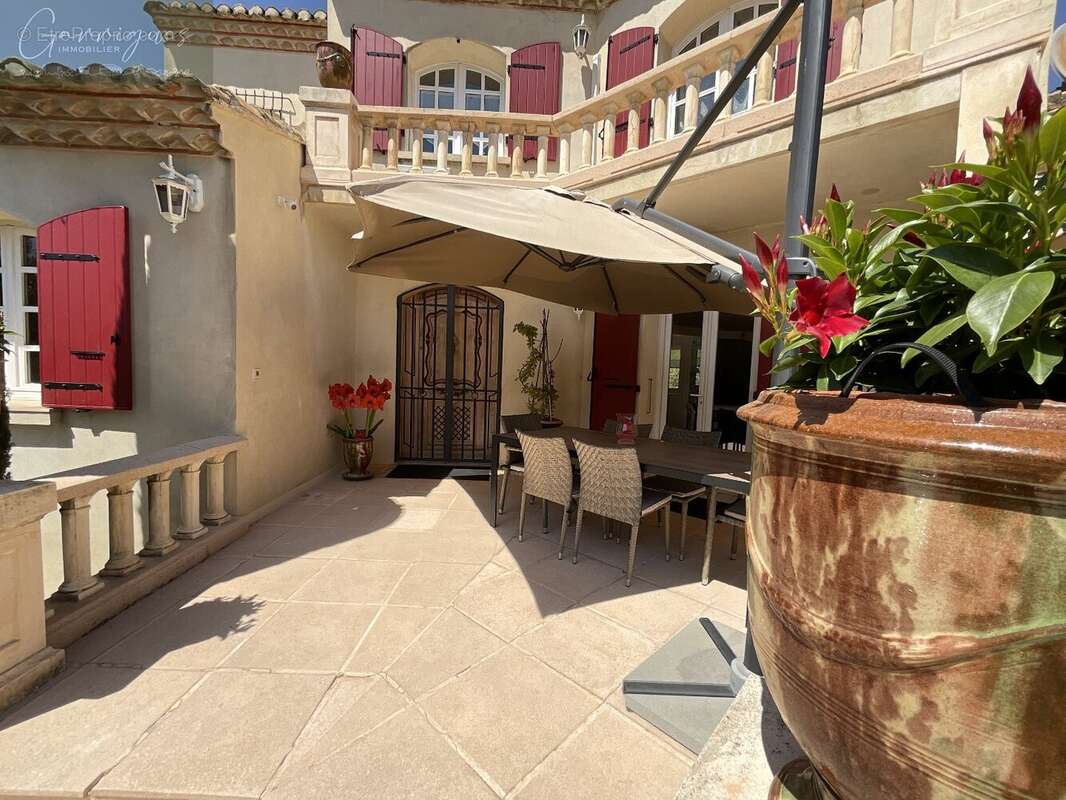 Maison à NIMES