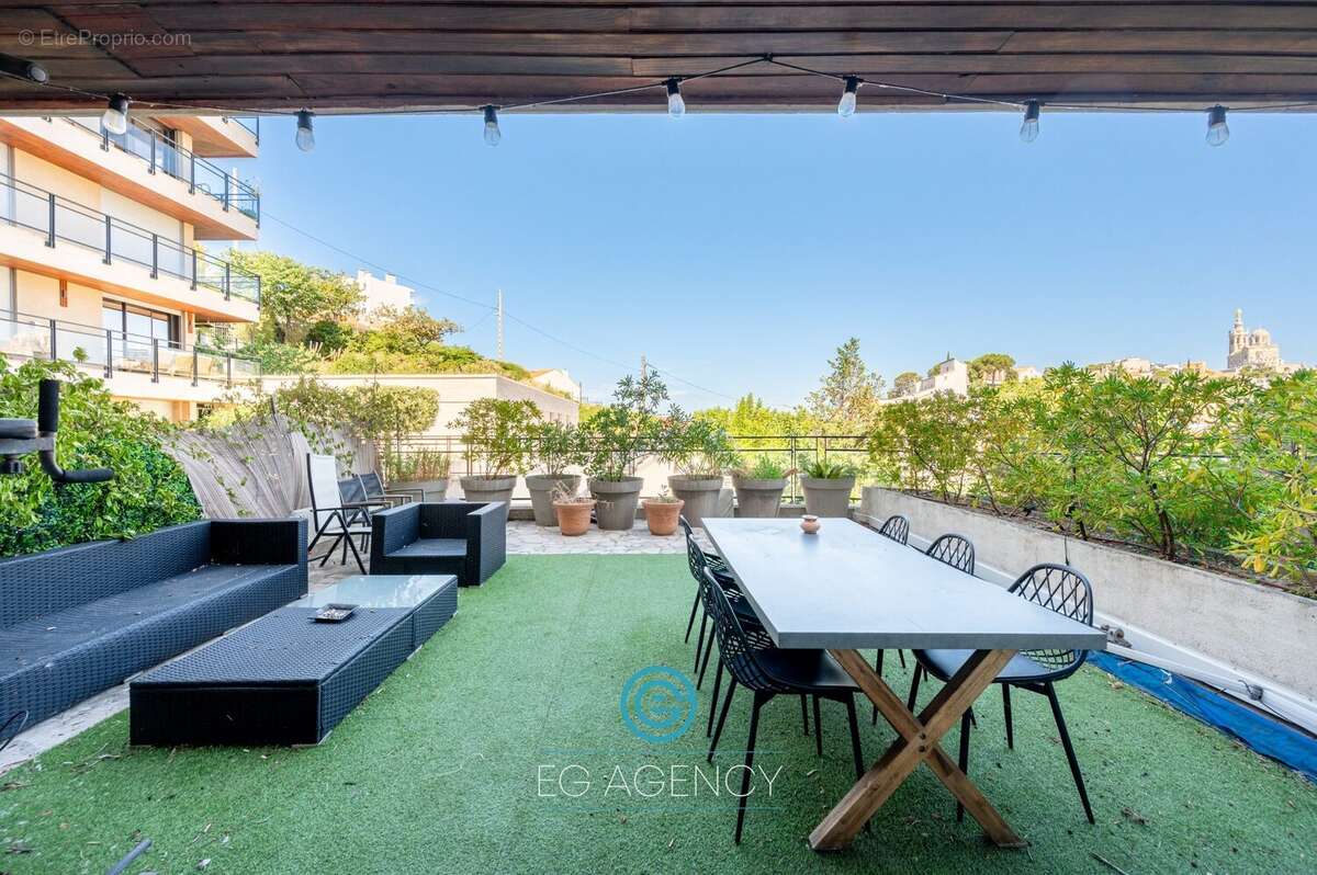 Appartement à MARSEILLE-8E