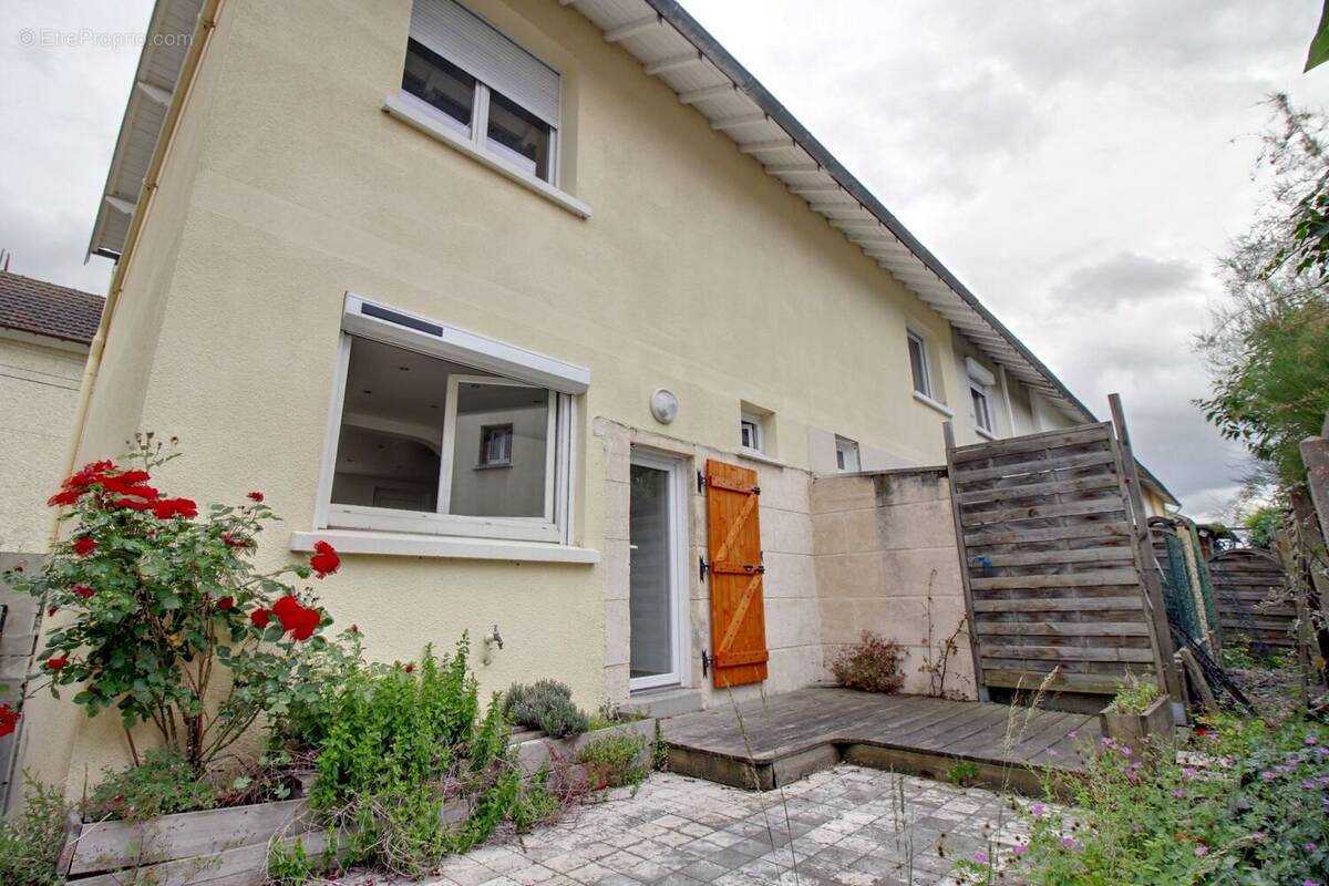 Maison à CONFLANS-SAINTE-HONORINE