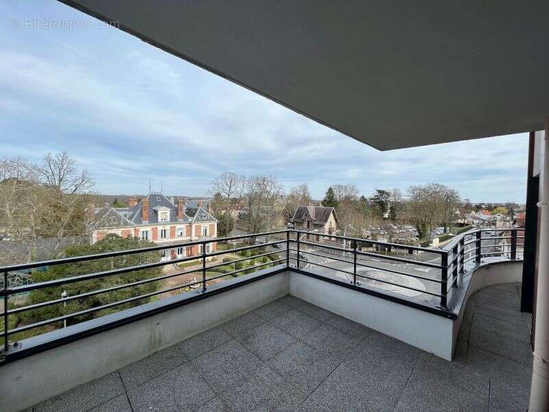 Appartement à QUINCY-SOUS-SENART