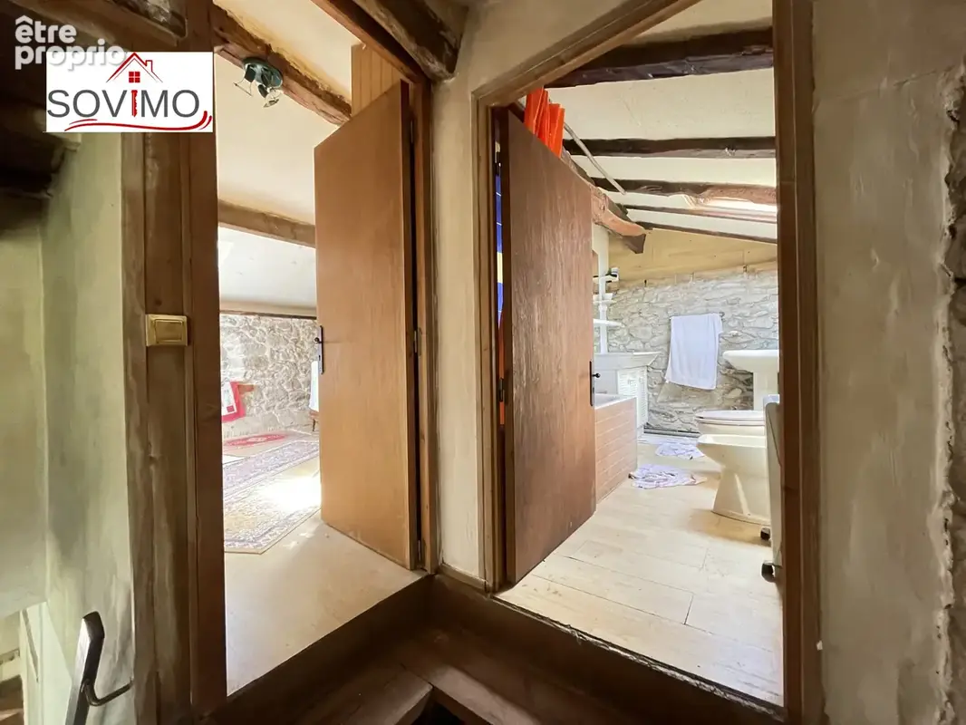 Au coeur de la nature, authentique maison de campagne en pierre à renover - photo 8