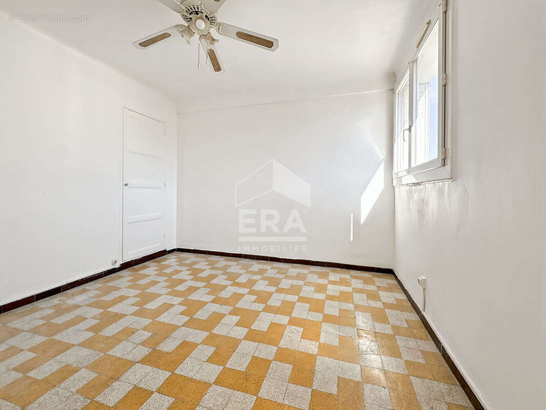 Appartement à MARSEILLE-3E