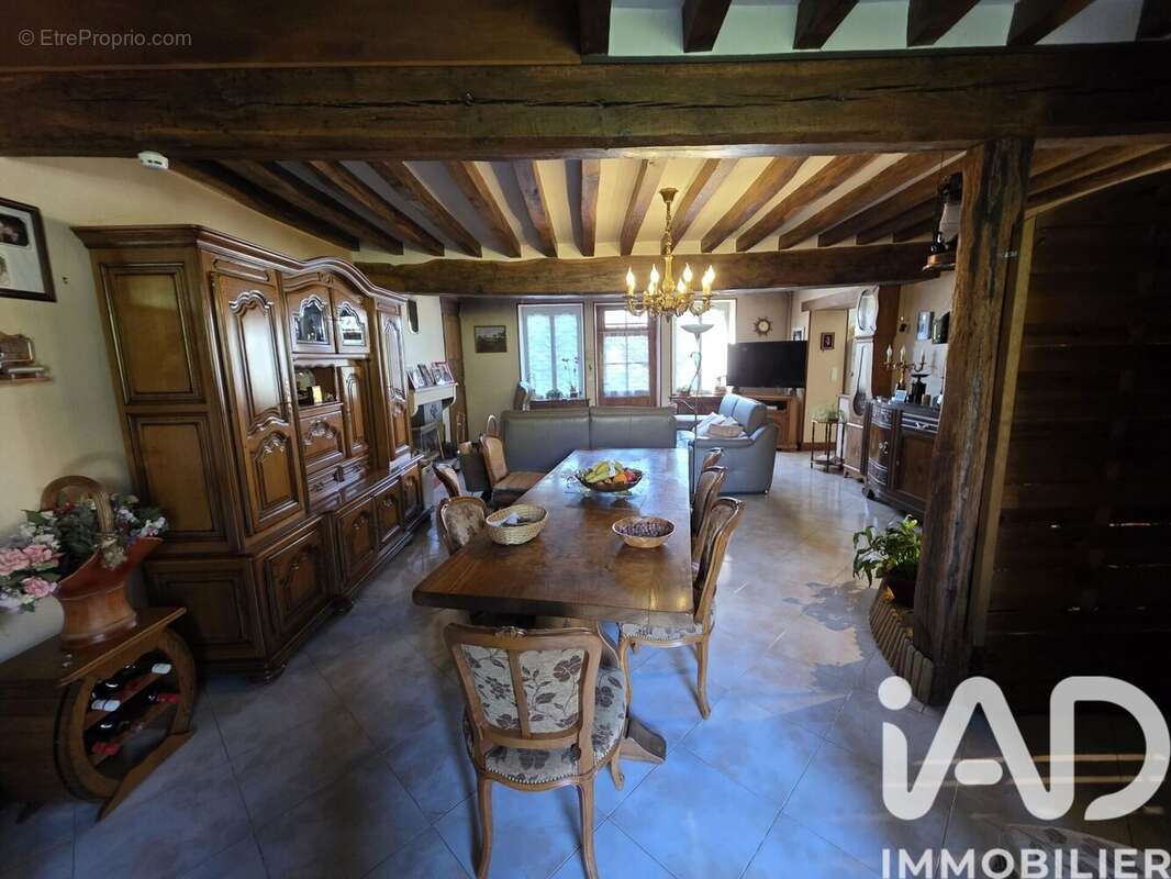 Maison 180 m² à Teigny  - photo 2