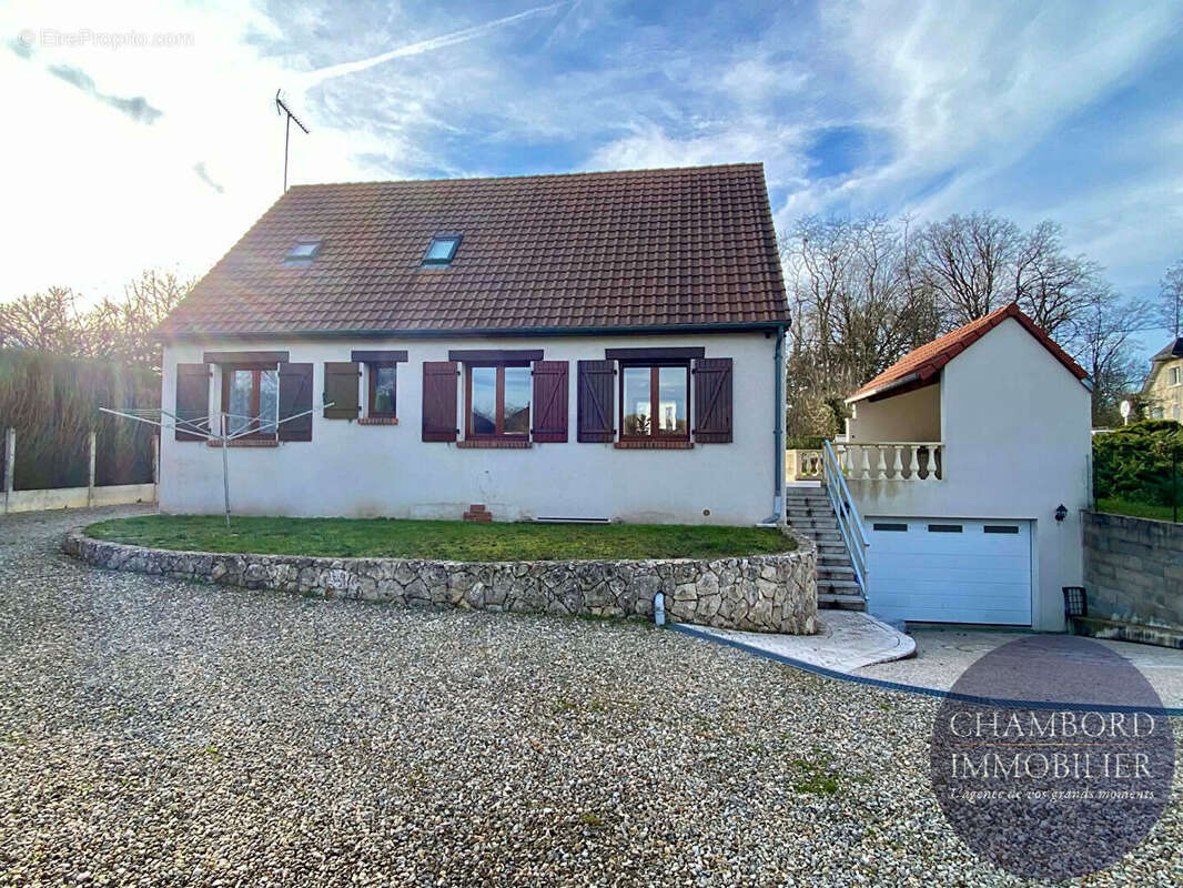 Maison à CHITENAY