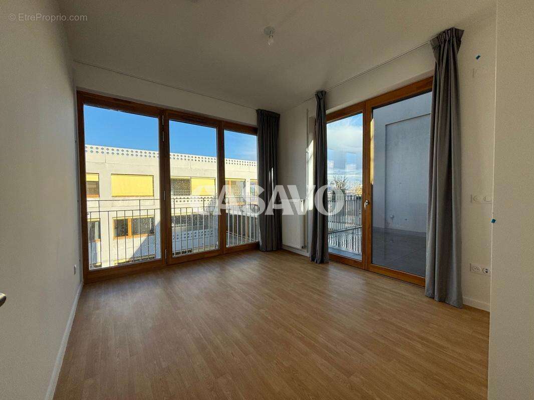 Appartement à L&#039;ILE-SAINT-DENIS