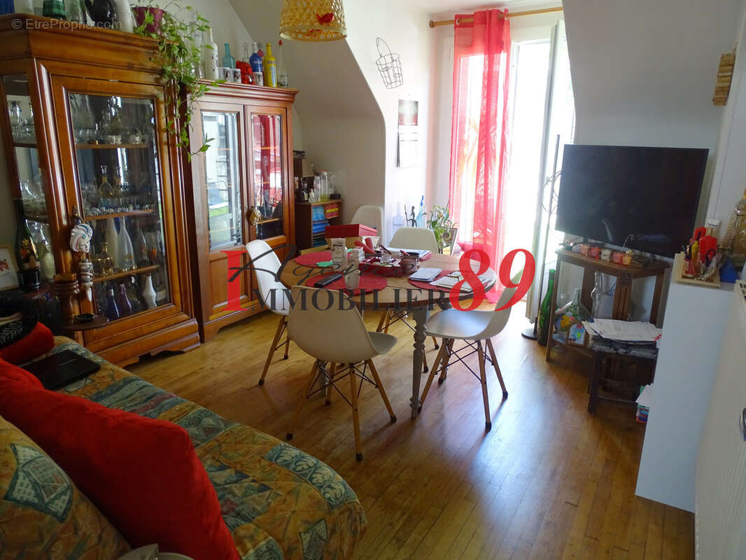 Au coeur de la ville, agréable maison avec double garage, VENDUE LOUÉE - photo 3