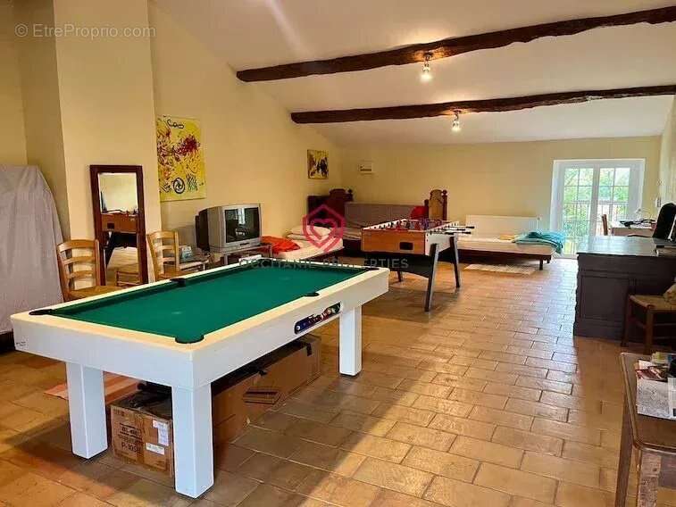 Corps de Ferme avec piscine, dépendances et vue - photo 15