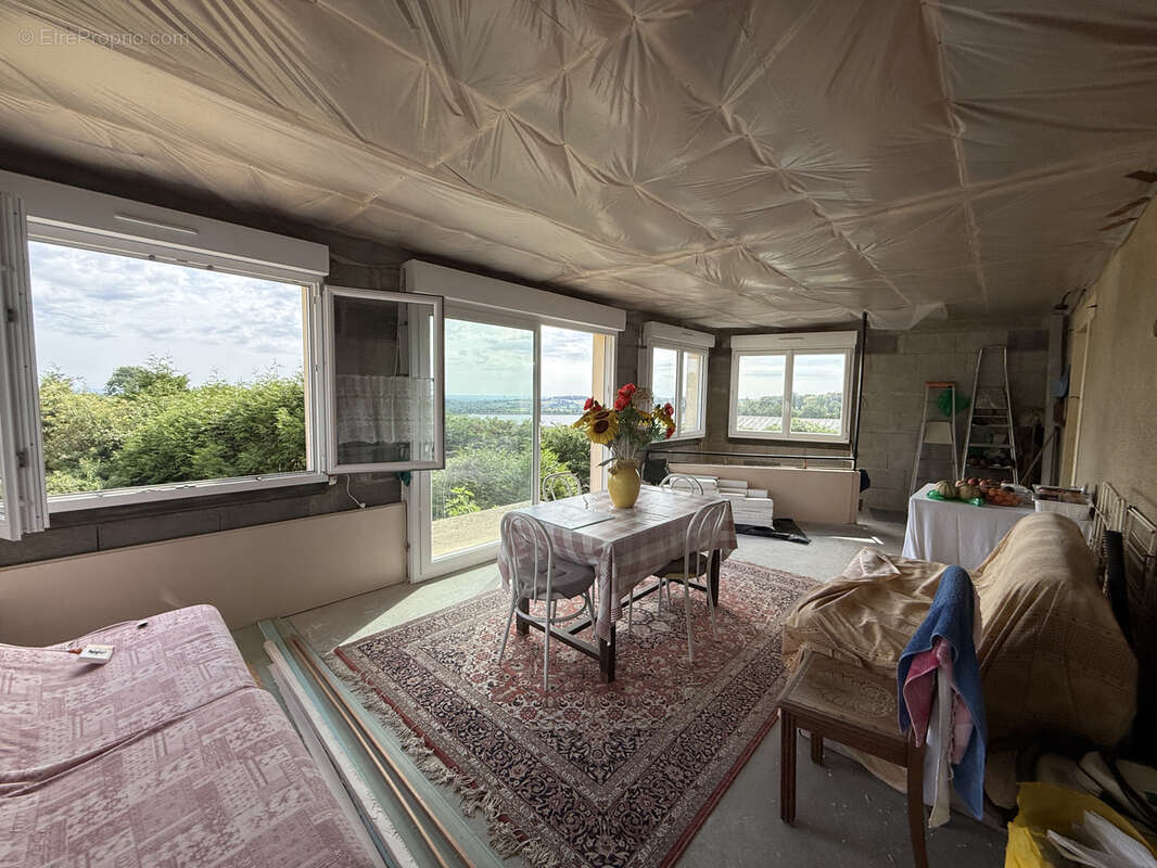 Maison à JUVIGNY-LE-TERTRE