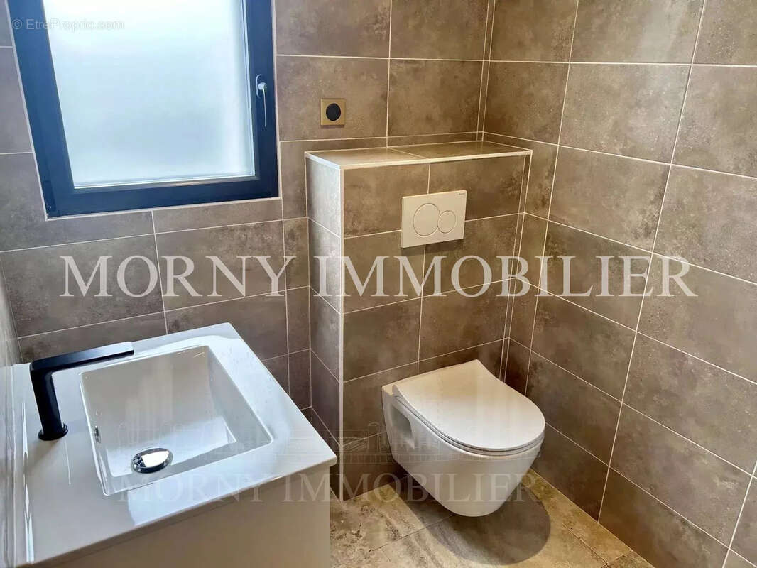 Maison à BIEVILLE-BEUVILLE