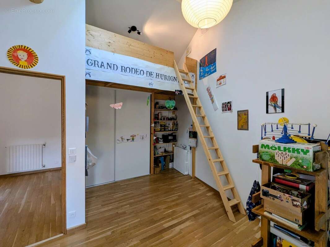 Maison 225 m² à Hurigny  - photo 22