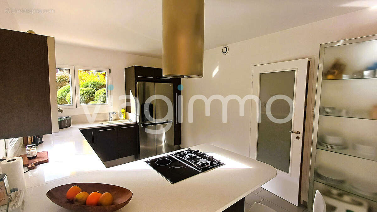 Maison à SAINT-MARTIN-D&#039;HERES