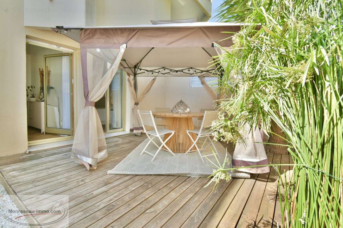 Appartement à LE CANNET