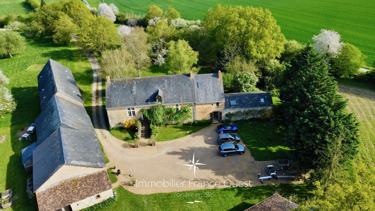 Maison à LOUE