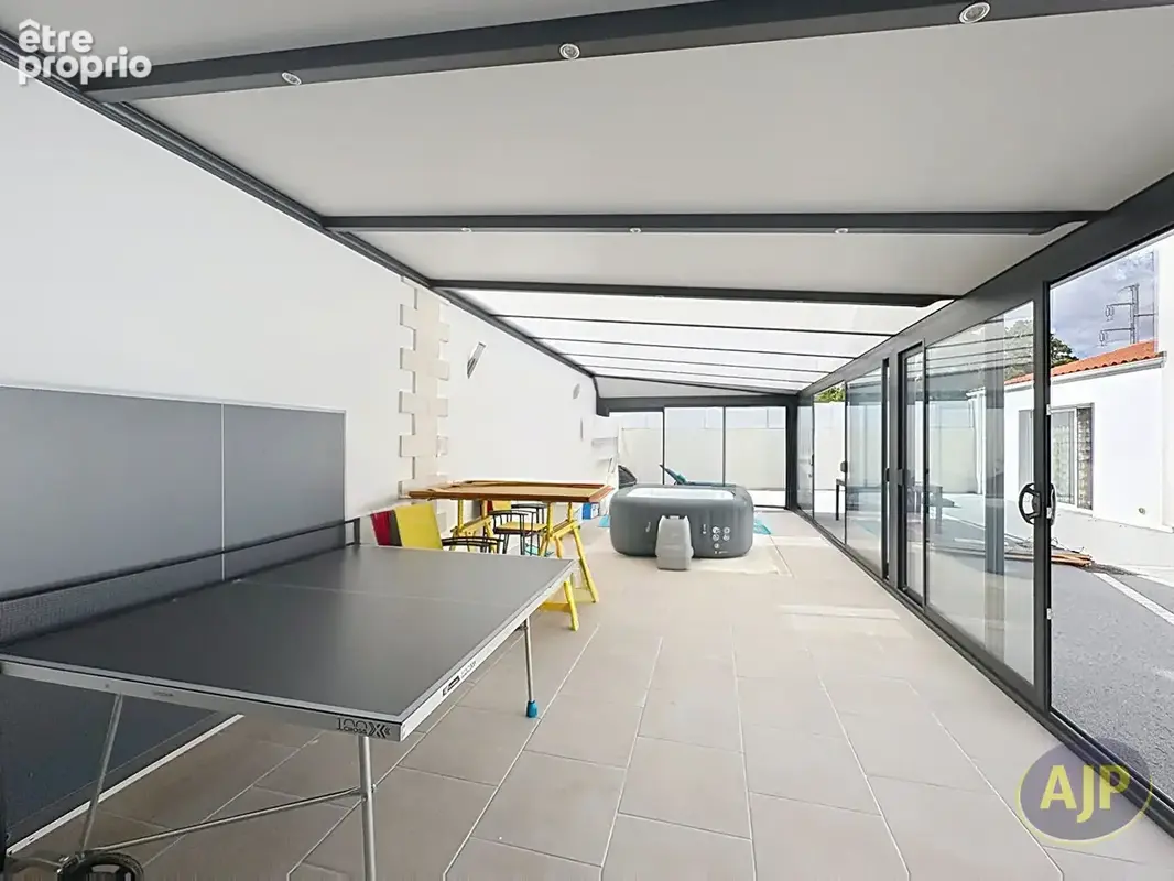 LUCON - Maison 4 chambres - 127 m² - photo 12