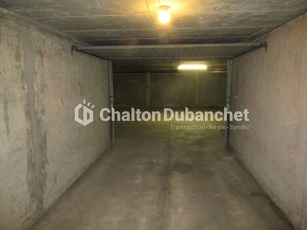 Parking à ROANNE