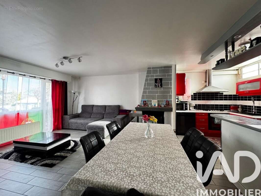 Photo 2 - Maison à OSNY