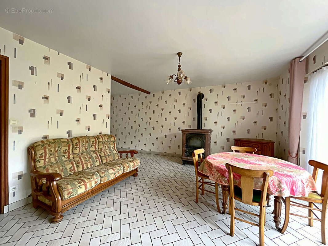 Maison à SIGNY-L&#039;ABBAYE